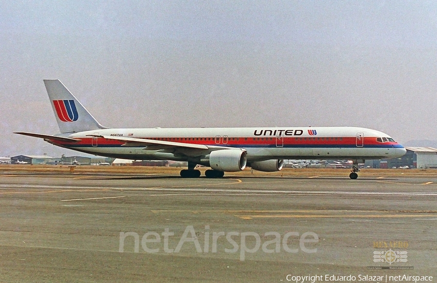 United Airlines Boeing 757-222 (N567UA) | Photo 321131