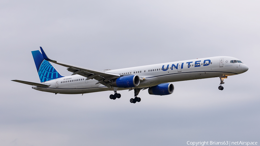 United Airlines Boeing 757-324 (N56859) | Photo 595857