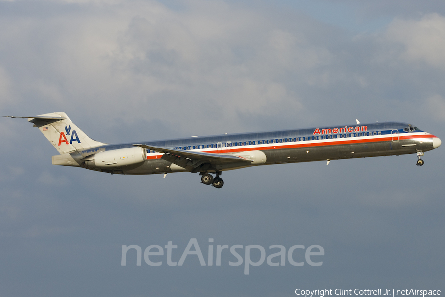 American Airlines McDonnell Douglas MD-83 (N568AA) | Photo 40768