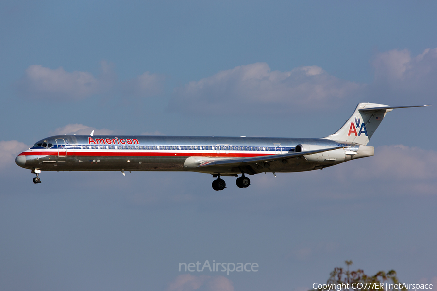 American Airlines McDonnell Douglas MD-83 (N569AA) | Photo 87041