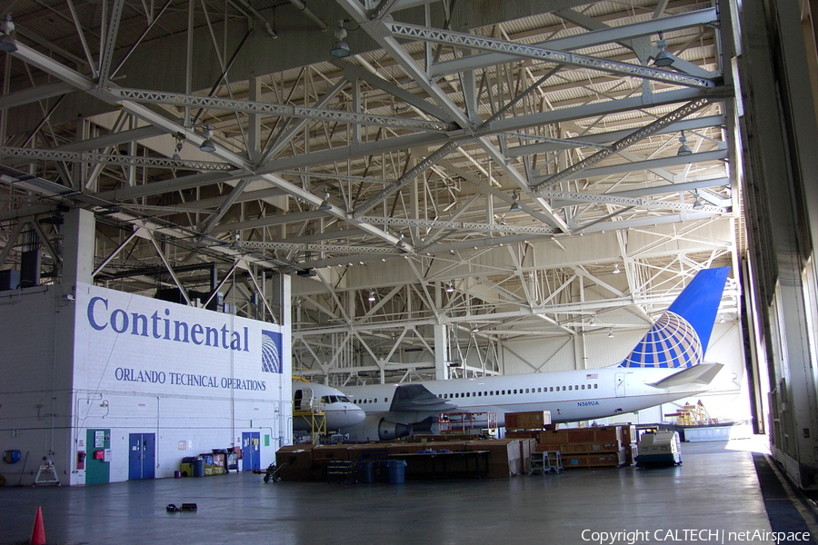 United Airlines Boeing 757-222 (N569UA) | Photo 10201