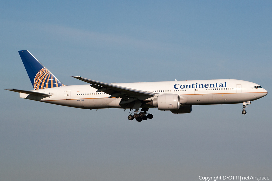 Continental Airlines Boeing 777-224(ER) (N57016) | Photo 199704