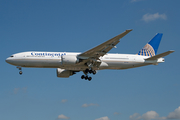 United Airlines Boeing 777-224(ER) (N57016) at  London - Heathrow, United Kingdom