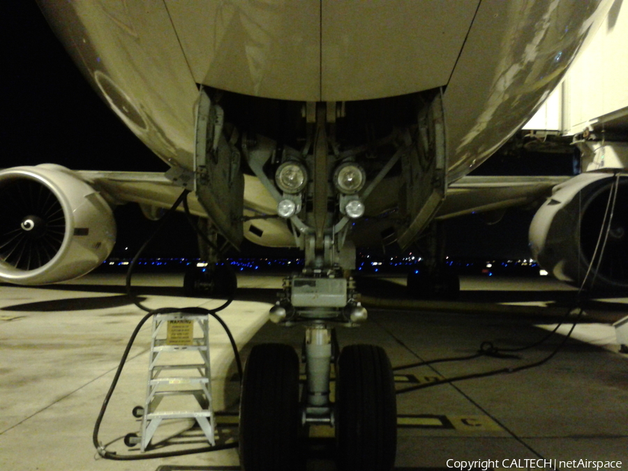 United Airlines Boeing 777-224(ER) (N57016) | Photo 20974