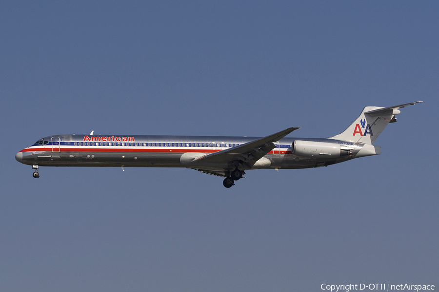 American Airlines McDonnell Douglas MD-83 (N570AA) | Photo 279411