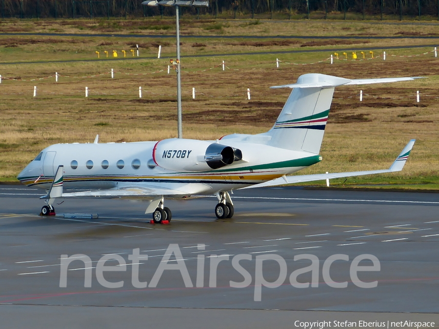 (Private) Gulfstream G-IV (G400) (N570BY) | Photo 422630