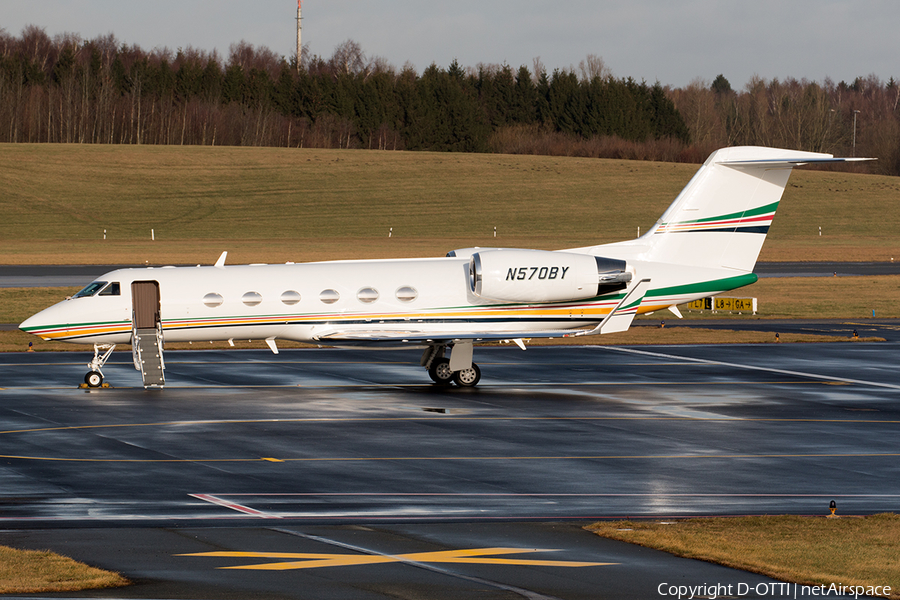 (Private) Gulfstream G-IV (G400) (N570BY) | Photo 526171