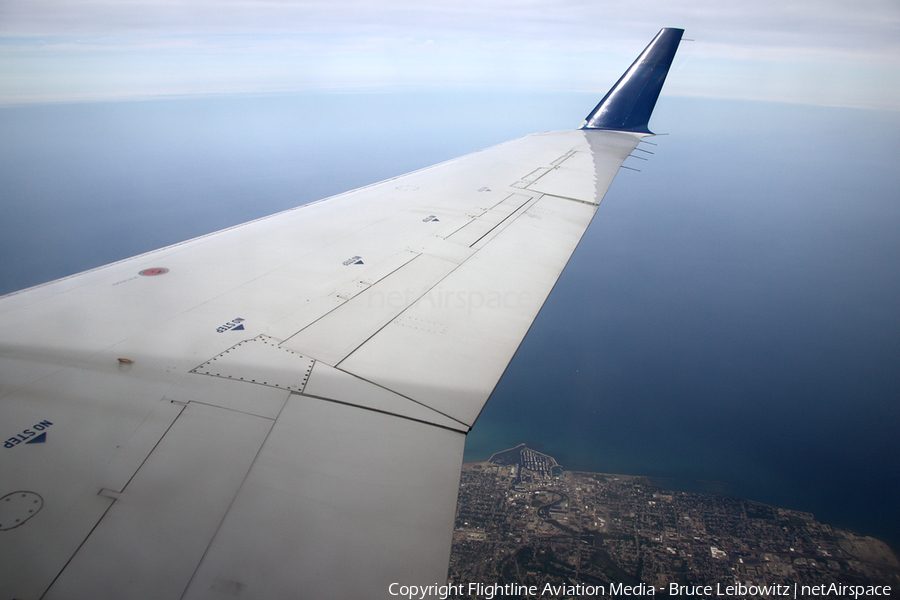 United Express (Mesa Airlines) Bombardier CRJ-200LR (N570ML) | Photo 174040