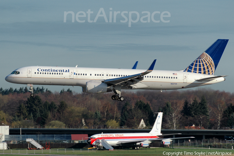 Continental Airlines Boeing 757-224 (N57111) | Photo 24018