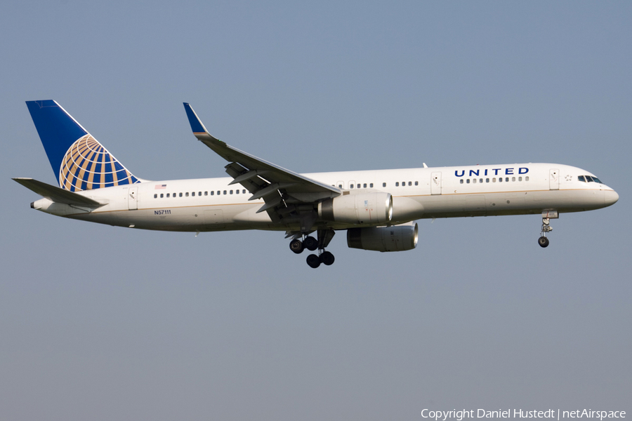 United Airlines Boeing 757-224 (N57111) | Photo 551025