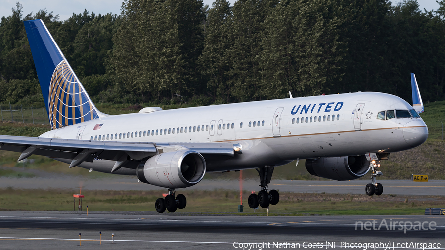 United Airlines Boeing 757-224 (N57111) | Photo 170575