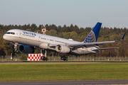 United Airlines Boeing 757-224 (N57111) at  Hamburg - Fuhlsbuettel (Helmut Schmidt), Germany