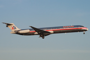 American Airlines McDonnell Douglas MD-83 (N571AA) at  Newark - Liberty International, United States