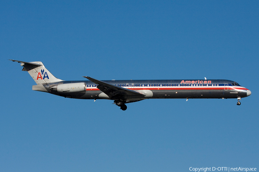 American Airlines McDonnell Douglas MD-83 (N571AA) | Photo 261694