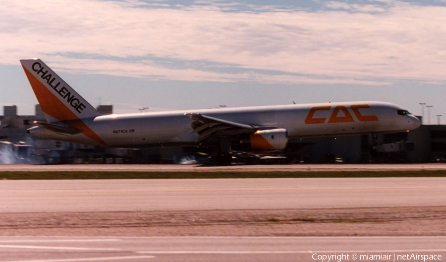 Challenge Air Cargo Boeing 757-23APF (N571CA) | Photo 42912