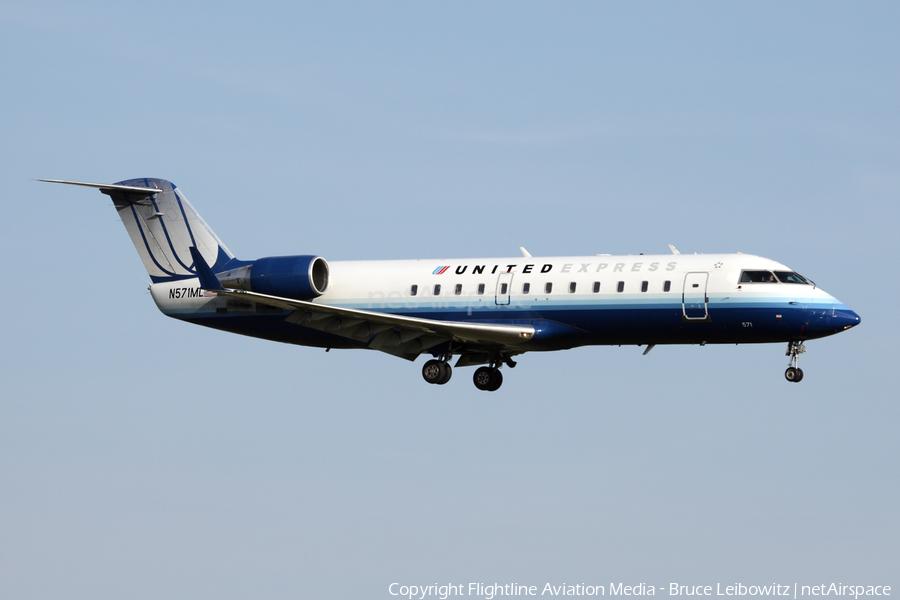 United Express (Mesa Airlines) Bombardier CRJ-200LR (N571ML) | Photo 150679