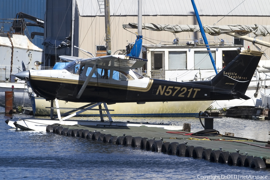 Seattle Seaplanes Cessna 172E Skyhawk (N5721T) | Photo 446183