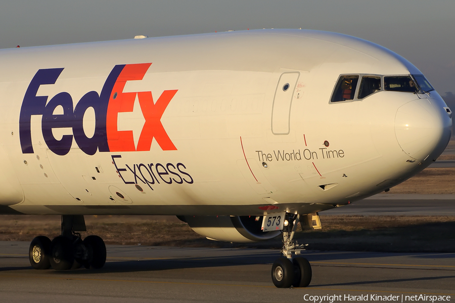 FedEx McDonnell Douglas MD-11F (N573FE) | Photo 312087