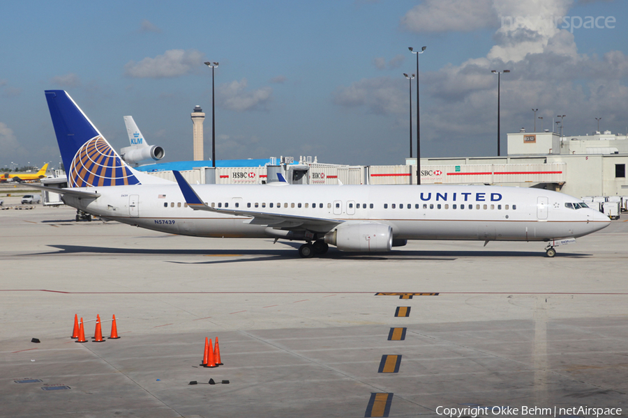 United Airlines Boeing 737-924(ER) (N57439) | Photo 53977