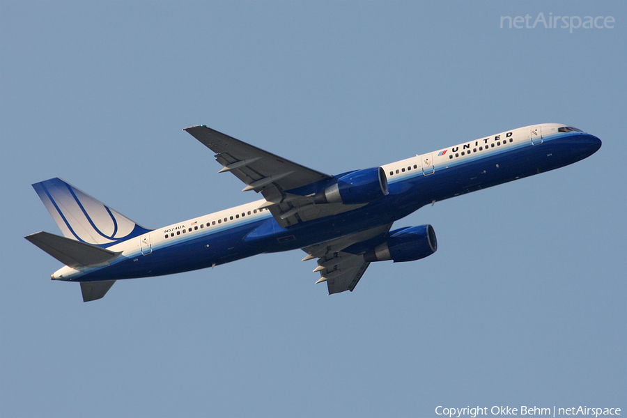 United Airlines Boeing 757-222 (N574UA) | Photo 39583