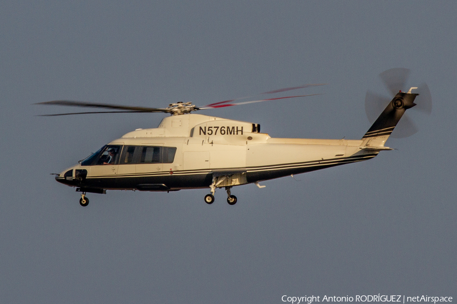 (Private) Sikorsky S-76C++ (N576MH) | Photo 476472
