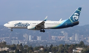 Alaska Airlines Boeing 737-890 (N577AS) at  Los Angeles - International, United States