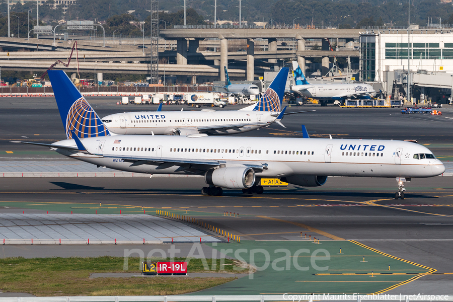 United Airlines Boeing 757-324 (N57852) | Photo 251652