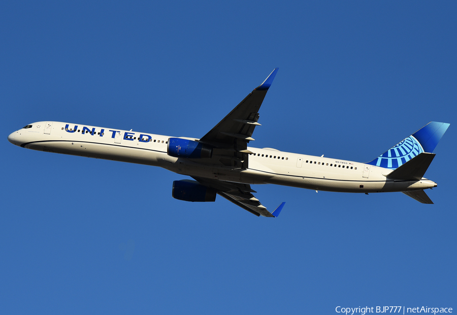 United Airlines Boeing 757-324 (N57855) | Photo 552939