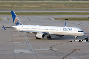 United Airlines Boeing 757-324 (N57855) at  Houston - George Bush Intercontinental, United States