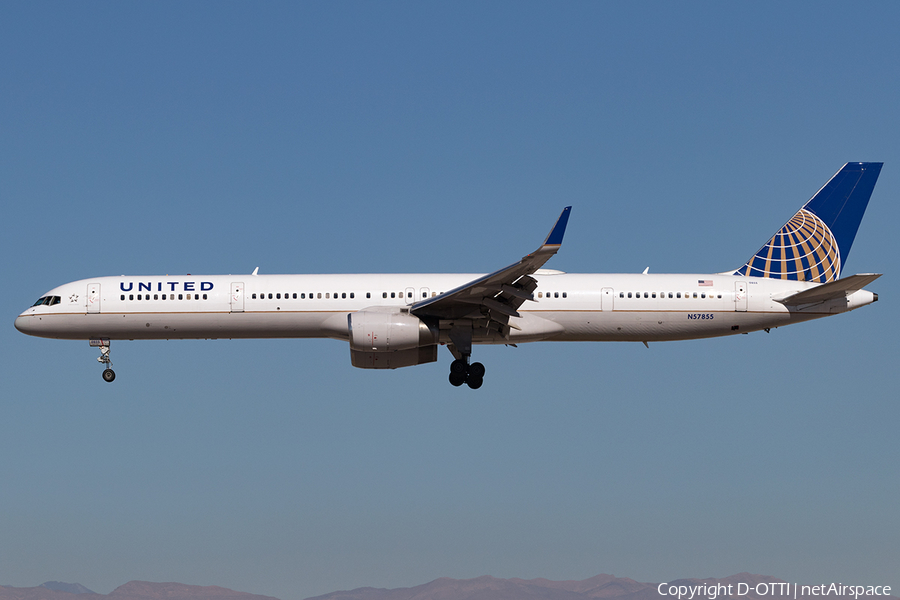 United Airlines Boeing 757-324 (N57855) | Photo 136269