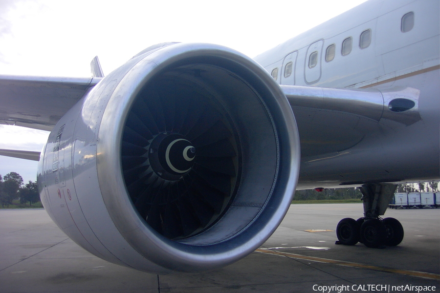 United Airlines Boeing 757-324 (N57855) | Photo 12127