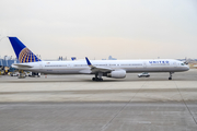 United Airlines Boeing 757-324 (N57855) at  Chicago - O'Hare International, United States