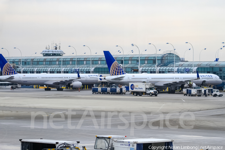 United Airlines Boeing 757-324 (N57855) | Photo 376375