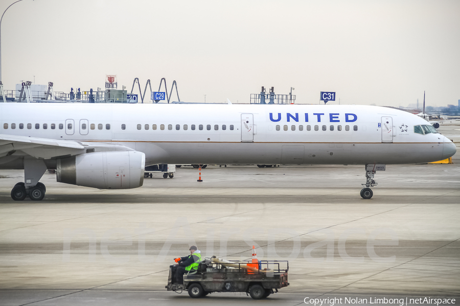 United Airlines Boeing 757-324 (N57855) | Photo 426849