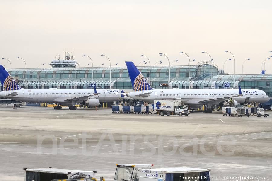 United Airlines Boeing 757-324 (N57855) | Photo 426850