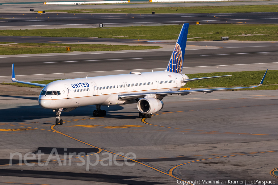 United Airlines Boeing 757-324 (N57855) | Photo 502909