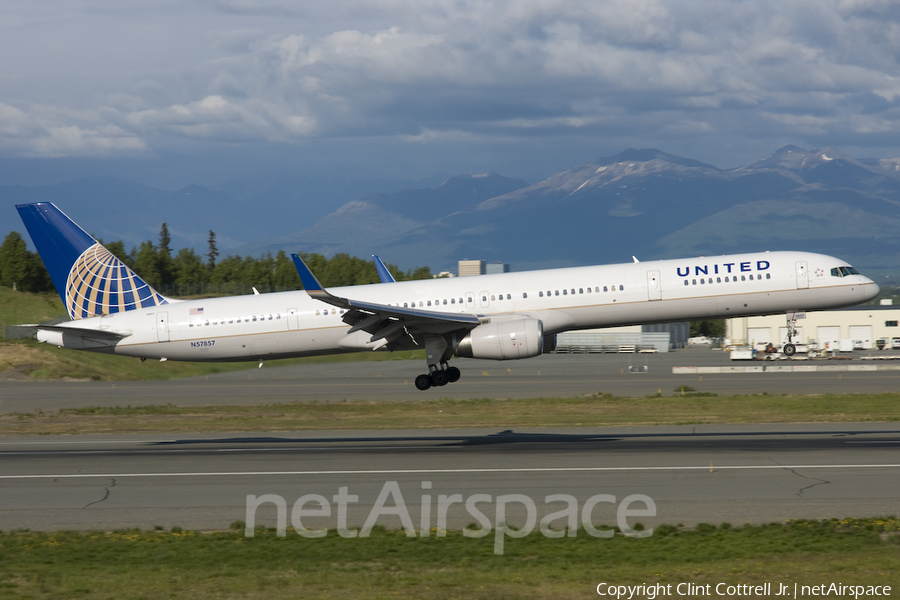 United Airlines Boeing 757-324 (N57857) | Photo 41934