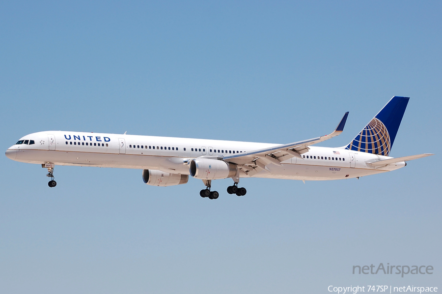 United Airlines Boeing 757-324 (N57857) | Photo 48929