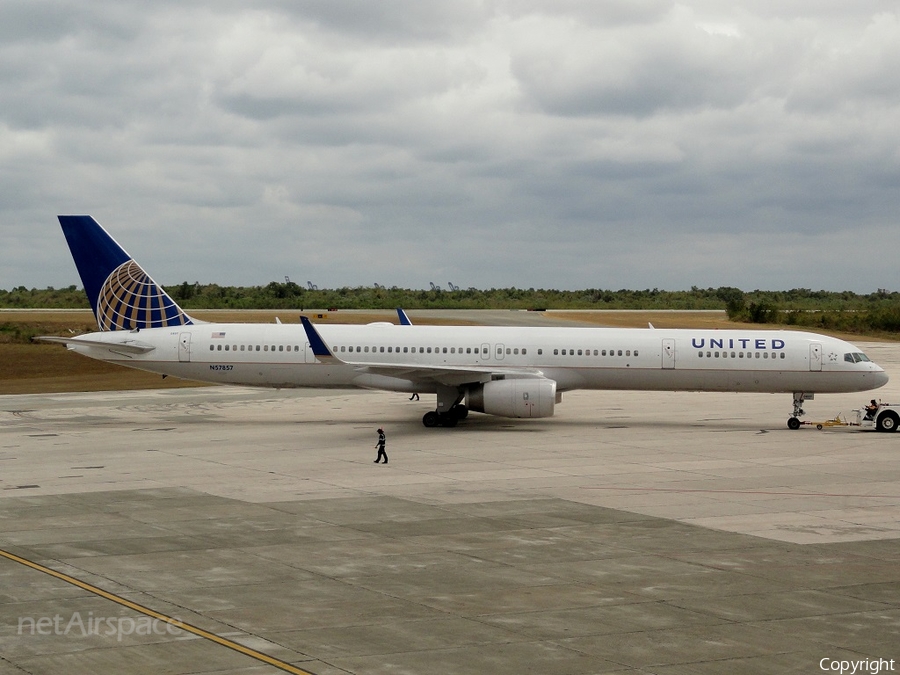 United Airlines Boeing 757-324 (N57857) | Photo 25611