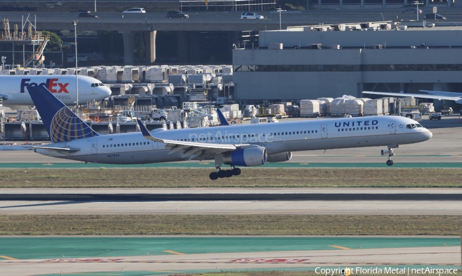 United Airlines Boeing 757-33N (N57862) | Photo 615481