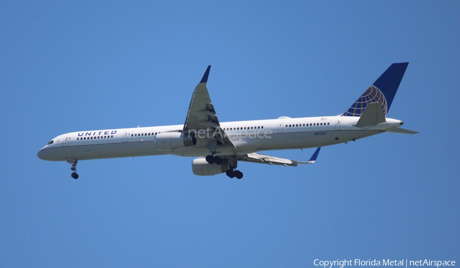 United Airlines Boeing 757-33N (N57862) | Photo 399103
