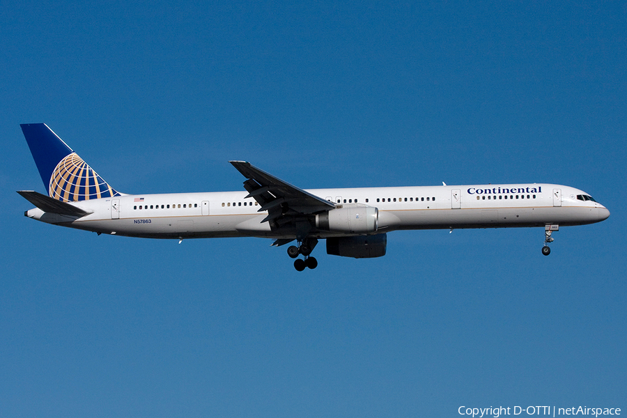 Continental Airlines Boeing 757-33N (N57863) | Photo 261575