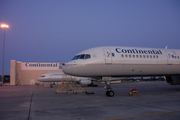 Continental Airlines Boeing 757-33N (N57863) at  Orlando - International (McCoy), United States