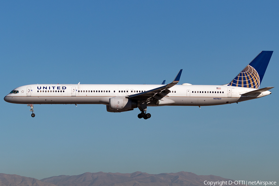 United Airlines Boeing 757-33N (N57863) | Photo 140248