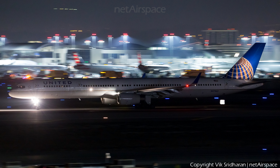 United Airlines Boeing 757-33N (N57863) | Photo 360455