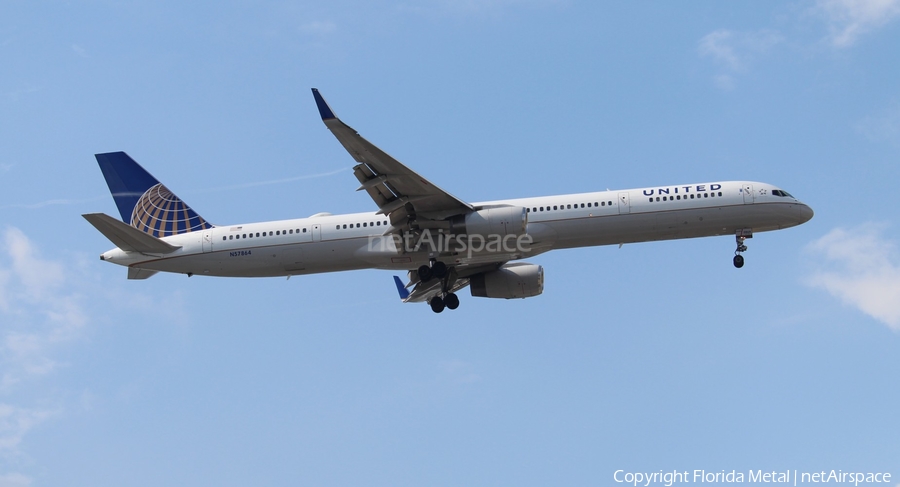 United Airlines Boeing 757-33N (N57864) | Photo 311329