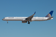 United Airlines Boeing 757-33N (N57868) at  Las Vegas - Harry Reid International, United States