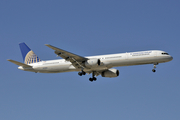 Continental Airlines Boeing 757-33N (N57869) at  Las Vegas - Harry Reid International, United States