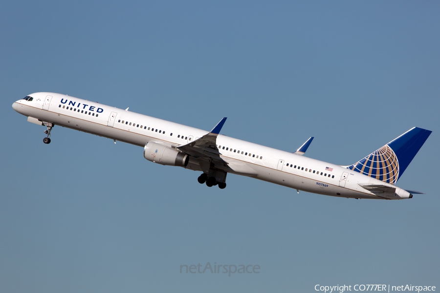 United Airlines Boeing 757-33N (N57869) | Photo 18908