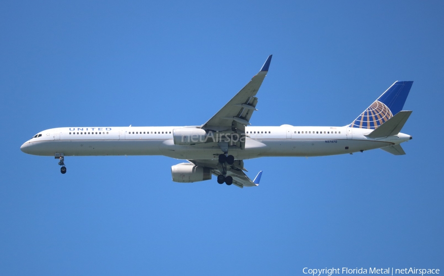 United Airlines Boeing 757-33N (N57870) | Photo 399110